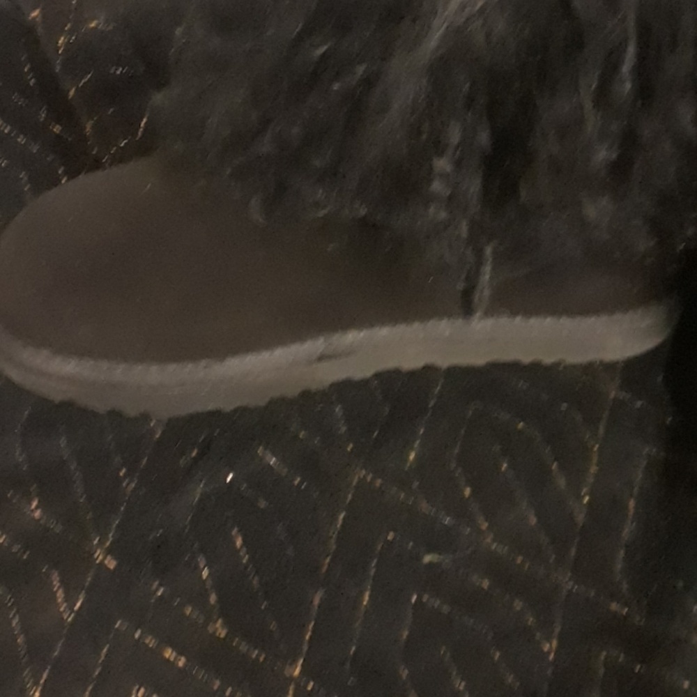 FUR BOOTS - Picture 3 of 3
